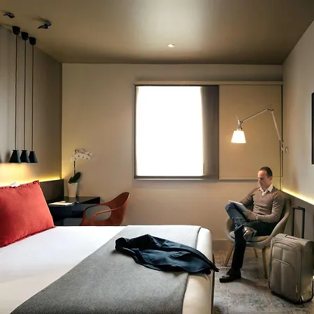 Готель Mercure Centro Santa Catarina